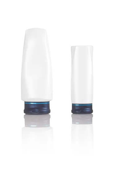 Två Vita Kosmetika Flaskor Med Reflektion Vitt — Stockfoto