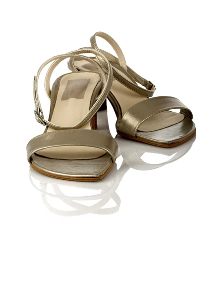 Mooie Vrouwelijke Sandalen Wit Met Reflectie — Stockfoto