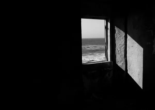 Schwarz-weißes Fenster — Stockfoto
