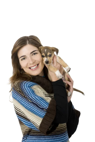 Vrouw met een puppy — Stockfoto