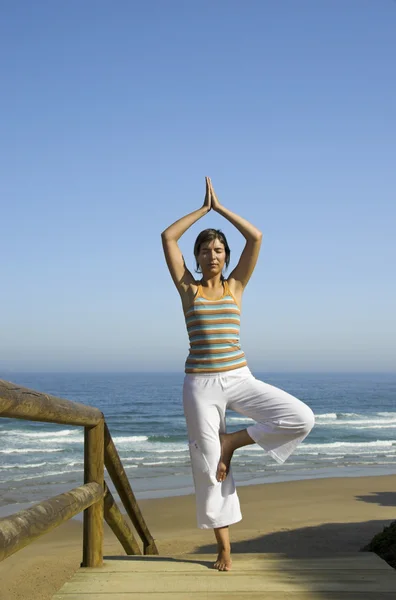 Ejercicios yoga — Foto de Stock