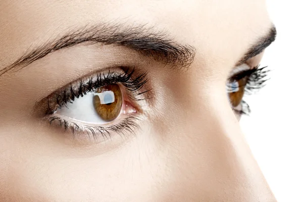 Женские глаза — стоковое фото