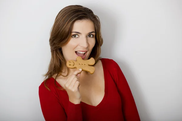 Zencefilli kurabiye tatma — Stok fotoğraf