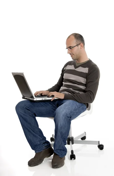Egy laptopon dolgozni. — Stock Fotó