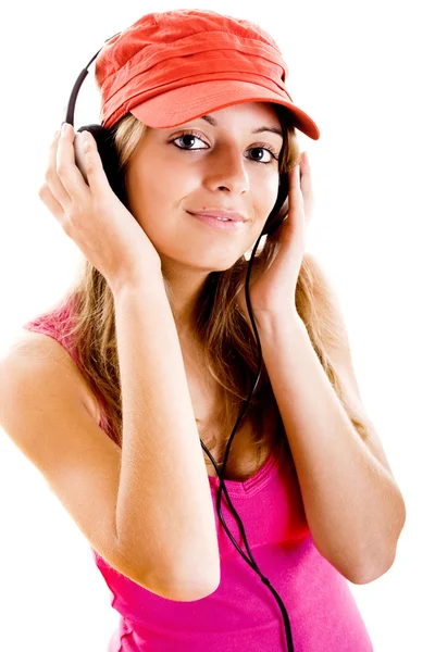 Jovem Mulher ouvir música — Fotografia de Stock