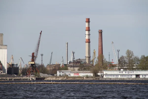 Riga, úřadu říční nádraží, přístav — Stock fotografie