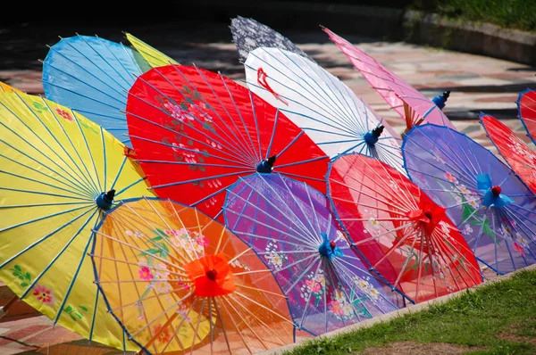 Barevné čínské unbrellas — Stock fotografie