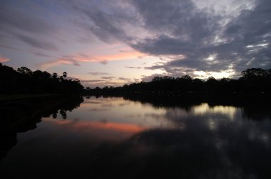 hendek günbatımı vasıl angkor wat