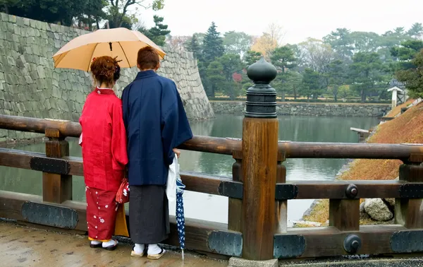 Ιαπωνική ζευγάρι με κιμονό Royalty Free Εικόνες Αρχείου