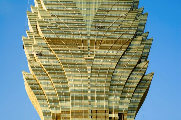 Goldener Wolkenkratzer — Stockfoto