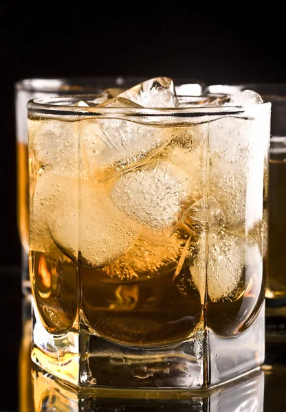 Bardakta viski — Stok fotoğraf