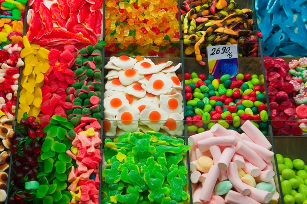 Sortimento de doces em La Boqueria — Fotografia de Stock
