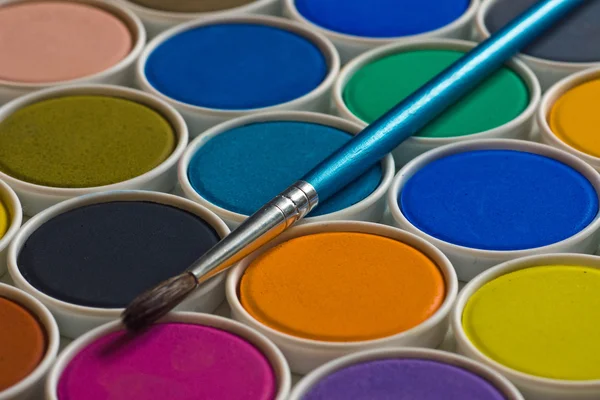Pittura ad acquerello e pennello — Foto Stock