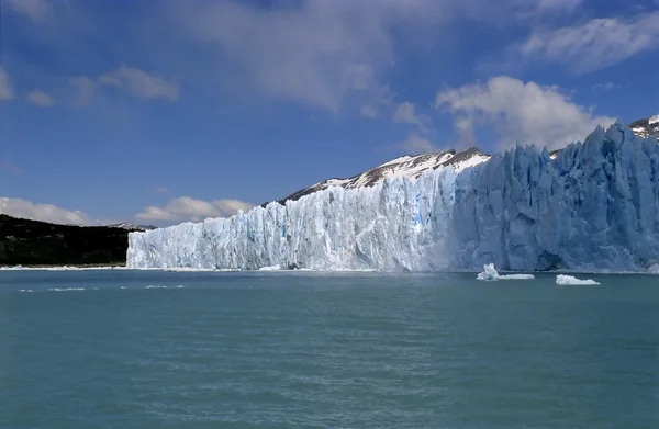 Ледник Перито Морено солнце и тень — стоковое фото