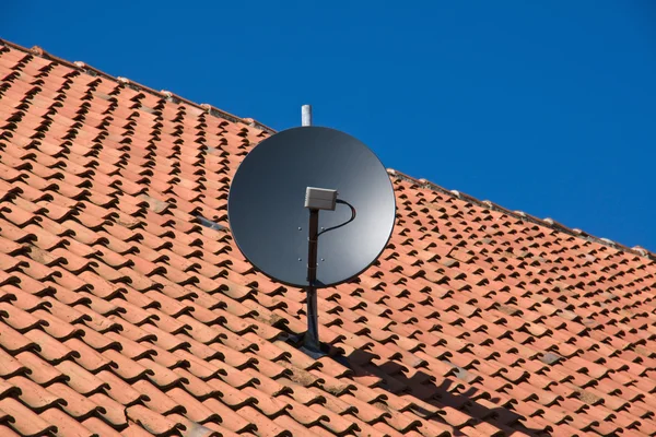 New technology on an old roof — Stock Photo, Image