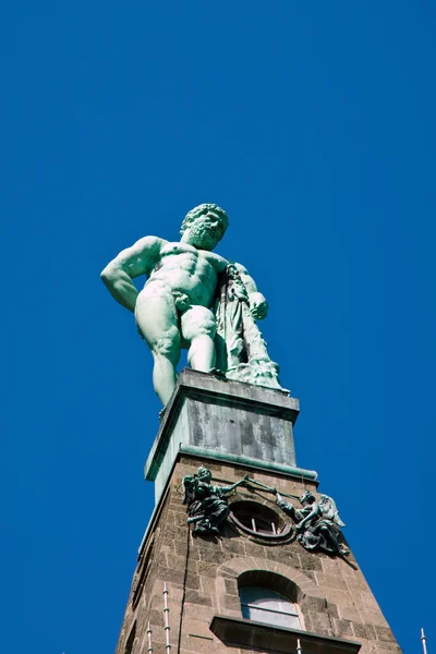 Herkules statyn i kassel — Stockfoto