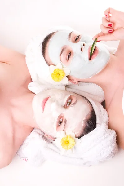 Girls with face masks on — Stock Photo, Image