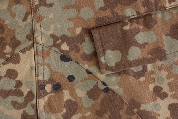 Tasche auf Uniform — Stockfoto