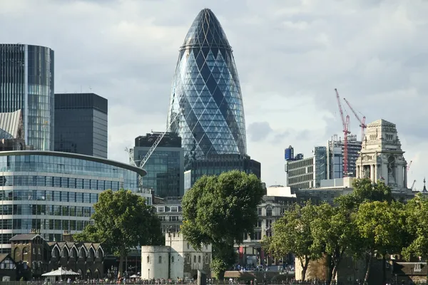 Сент Мері сокира башта Лондонська skyline Великобританії Ліцензійні Стокові Зображення
