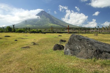 Mayon volcano clipart