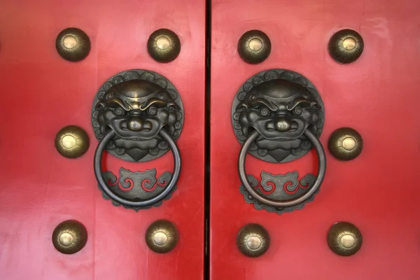 Двері храму — стокове фото