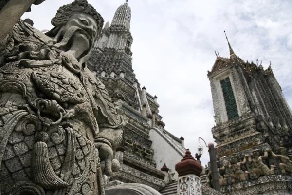 Wat arun templo del amanecer — Foto de Stock