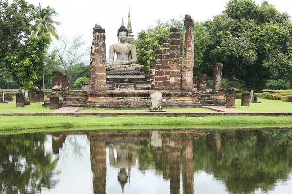 Reflexiones de Buda — Foto de Stock