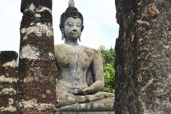 Sukothai antika buddha — Stockfoto