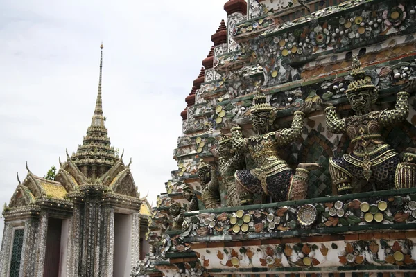 Wat arun Tempel der Morgendämmerung — Stockfoto