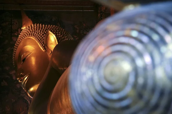 Ват По відкидає Будду — стокове фото