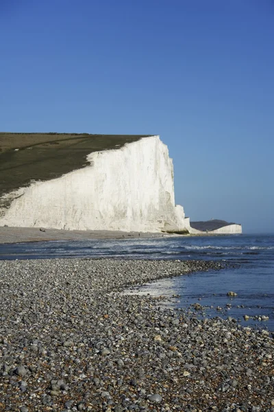 Seven sisters chalk cliffs pebble beach — Stock Photo, Image
