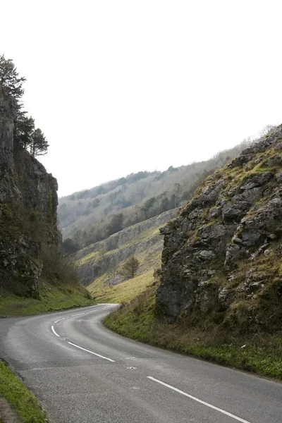 Cheddar gorge road somerset england — Stock Photo, Image