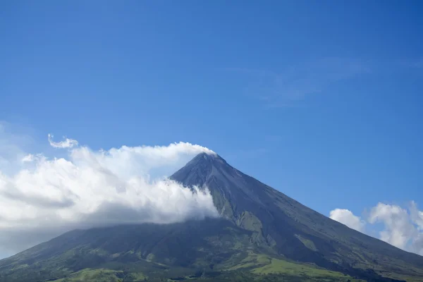 Гори Майон вулкана Філіппіни — стокове фото