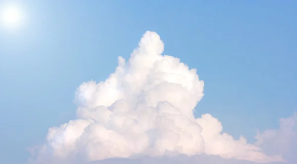 Nube esponjosa — Foto de Stock