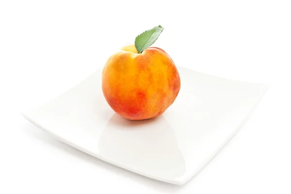 One peach — Stock Photo, Image