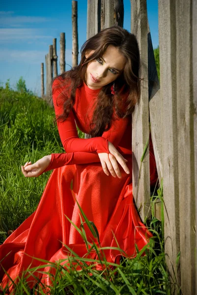 Девушка в красном — стоковое фото