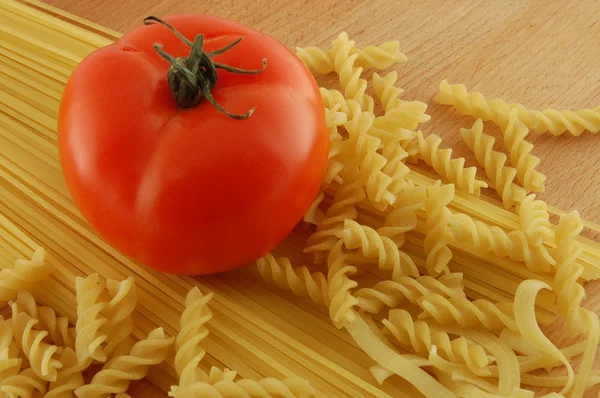 토마토와 파스타 — 스톡 사진