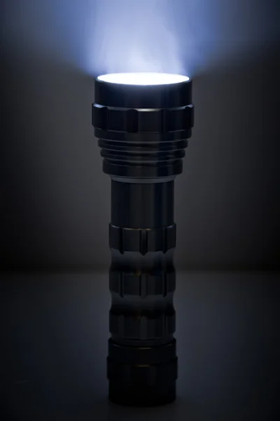 Карманный фонарик — стоковое фото
