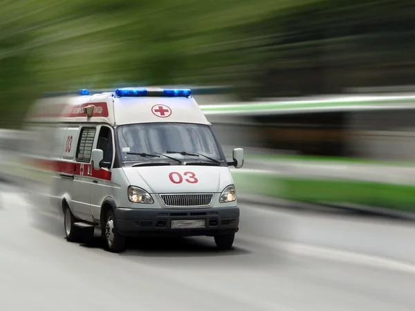 Ambulans araba — Stok fotoğraf