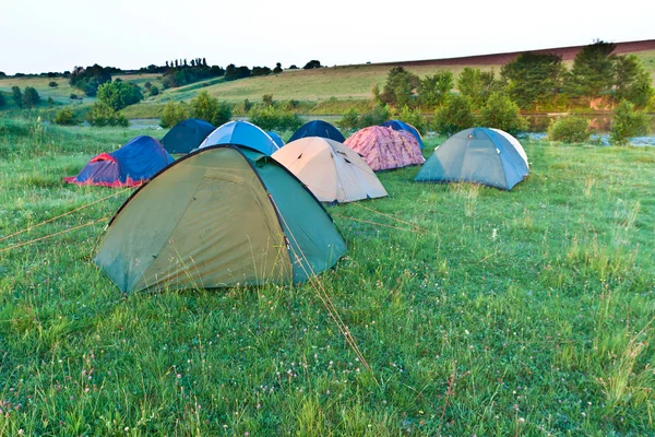 キャンプ tentes. — ストック写真