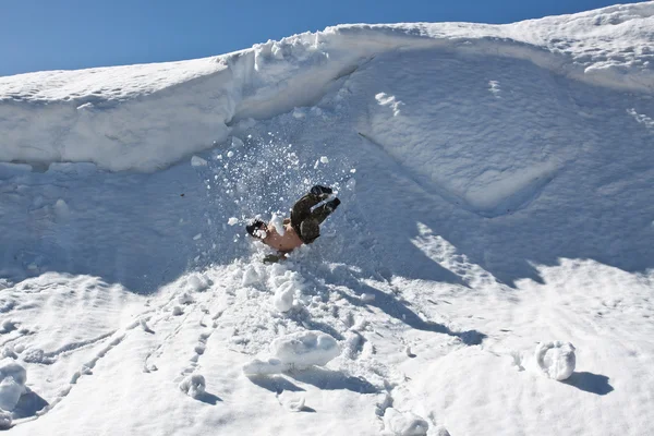 Падающий альпинист . — стоковое фото