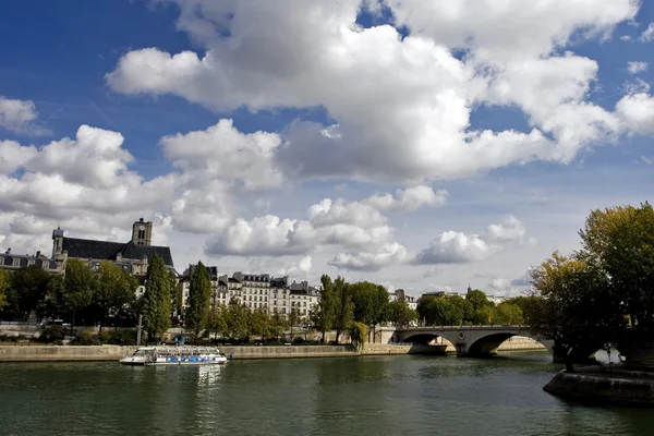 Scène van de rivier de seine, paris — Stockfoto