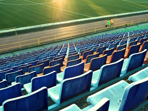 Bir stadyumda boş plastik sandalye — Stok fotoğraf