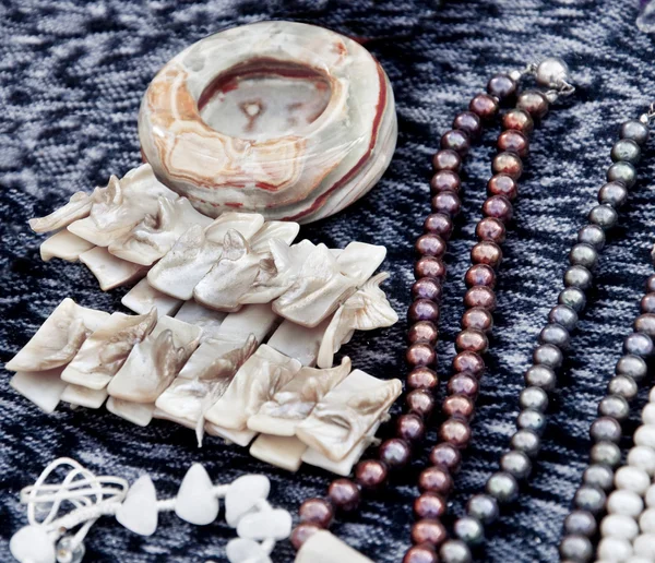 Halsband, kostym smycken, bijouterier — Stock fotografie