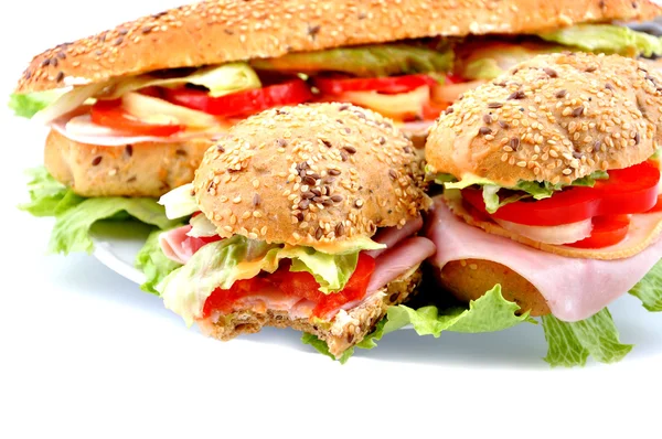 新鲜三明治加火腿和奶酪 — 图库照片