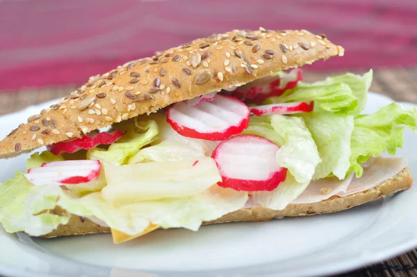Trojúhelník čerstvý sendvič — Stock fotografie