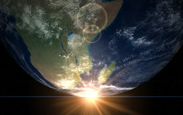 Erde und Sonne. Sonnenaufgang im Weltraum Amerika — Stockfoto