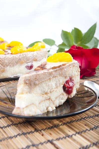 Not baked cake with fruits — Stock Photo, Image