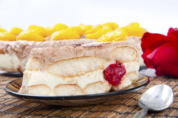 Torta non al forno con frutta — Foto Stock