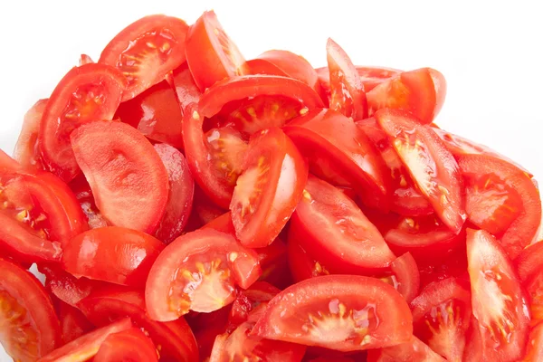Zralé čerstvé plátky rajčat na bílém pozadí — Stock fotografie